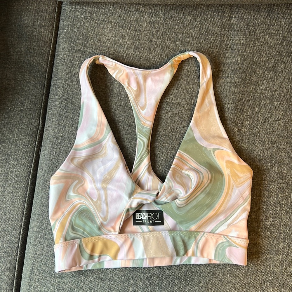 NEW BEACH RIOT Twist Sports Bra Top Marble Small NWOT